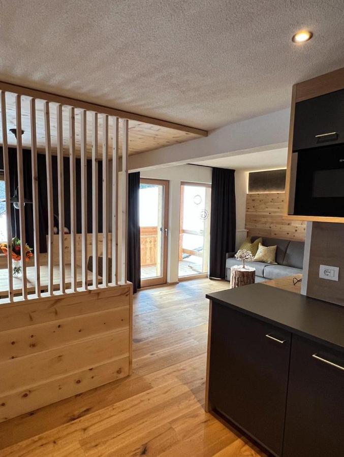 Luech Dl Finatzer Apartment San Martino in Badia Bagian luar foto