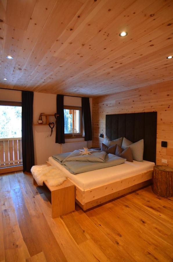 Luech Dl Finatzer Apartment San Martino in Badia Bagian luar foto
